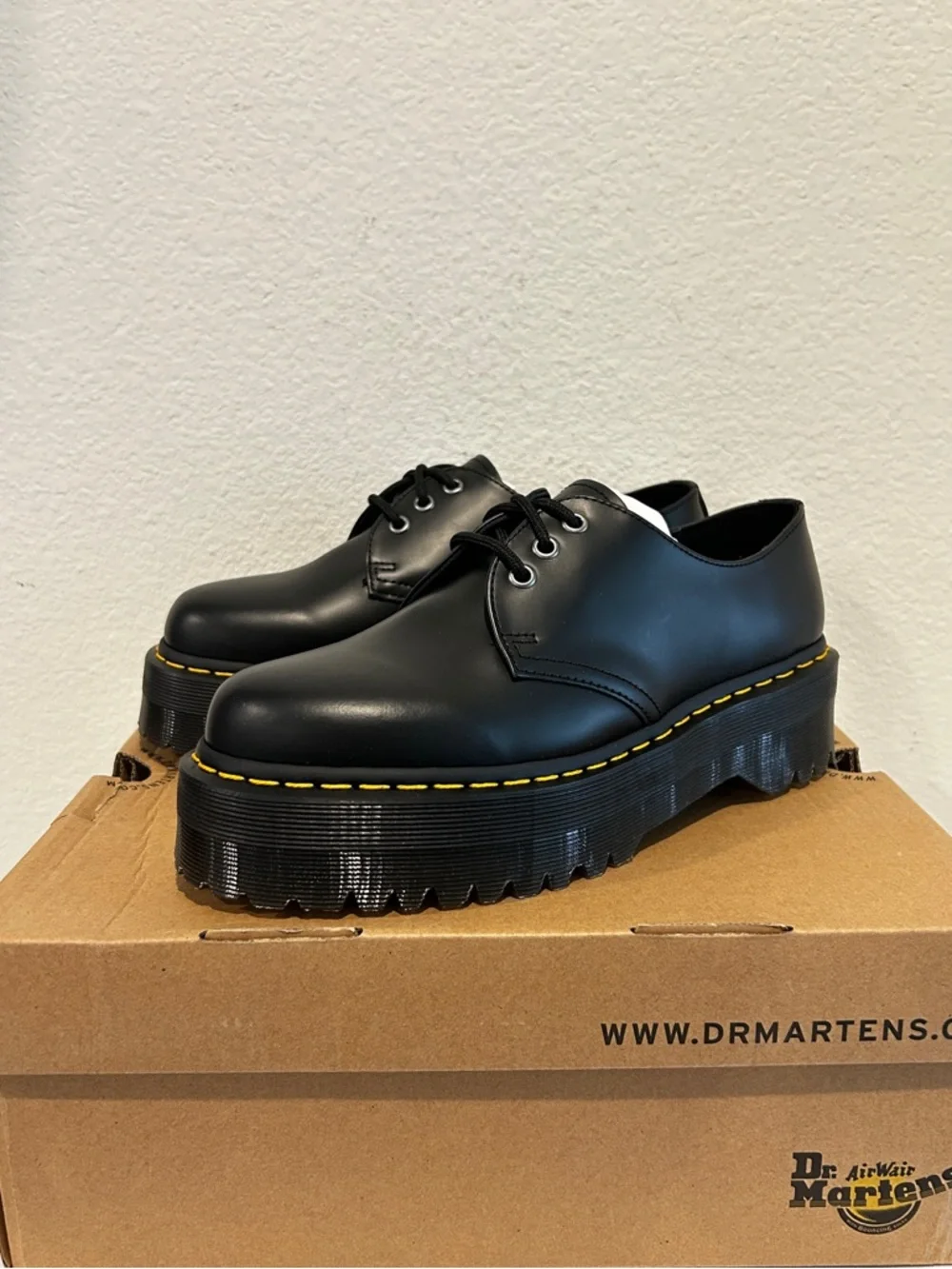 NIB Dr. Martens 1461 Quad Smooth Leather Platform Shoes Black, M8/W9, $180